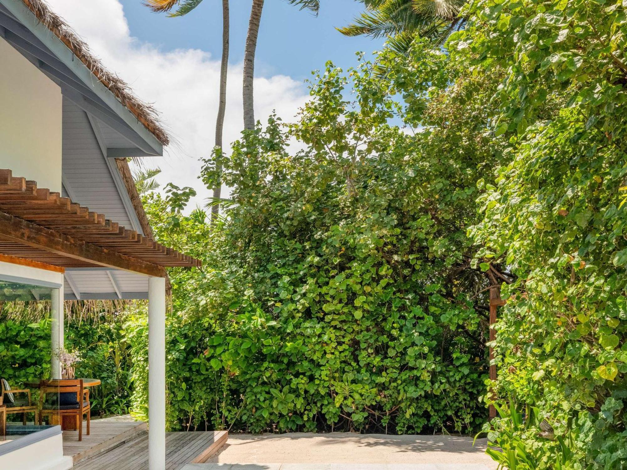 Raffles Maldives Meradhoo Exterior photo